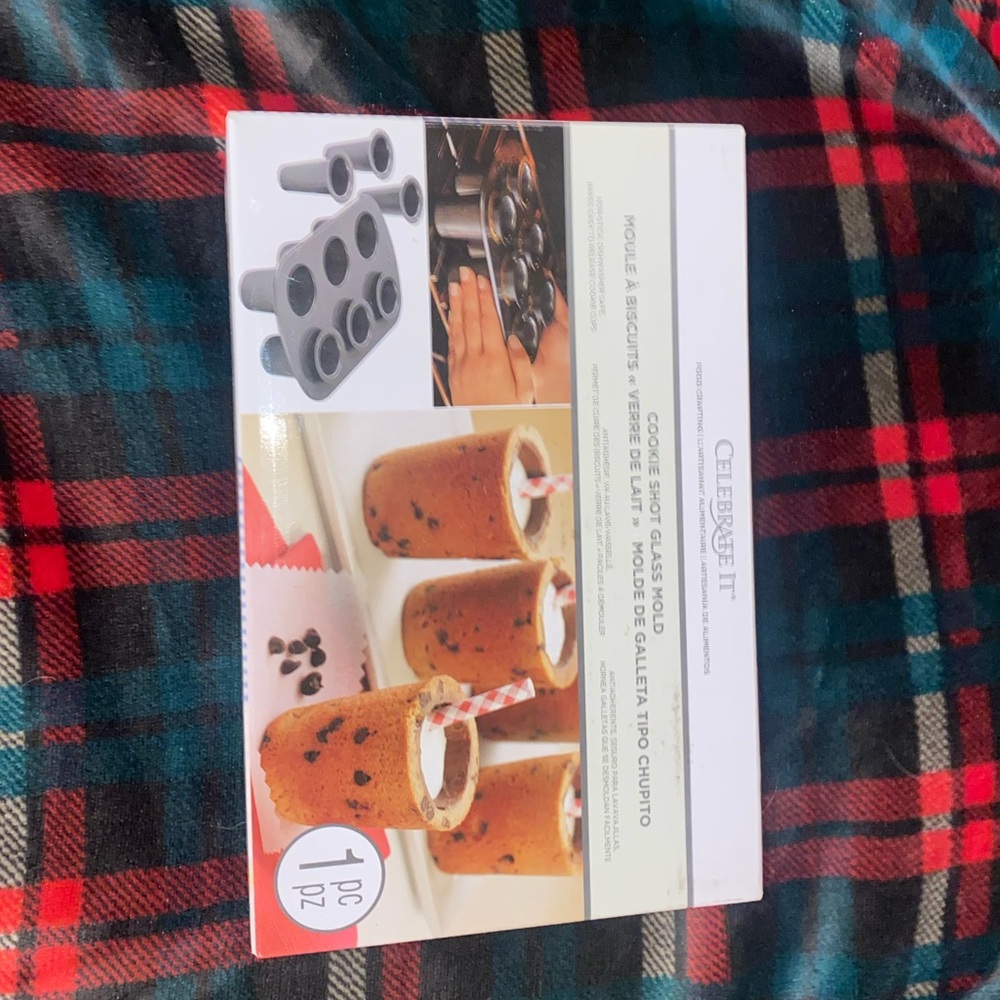 Cookie cup maker